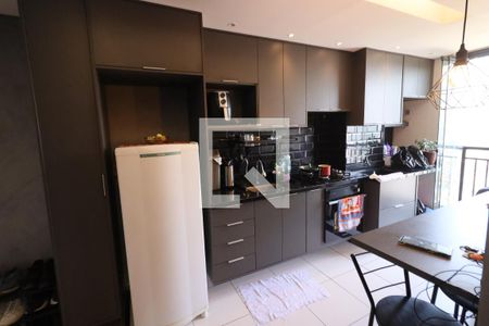 Sala/Cozinha de apartamento para alugar com 2 quartos, 39m² em Padroeira, Osasco