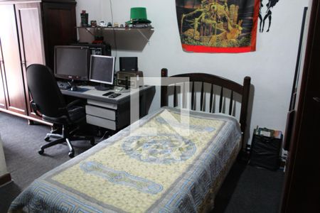 Casa à venda com 250m², 2 quartos e 2 vagasQuarto Suíte