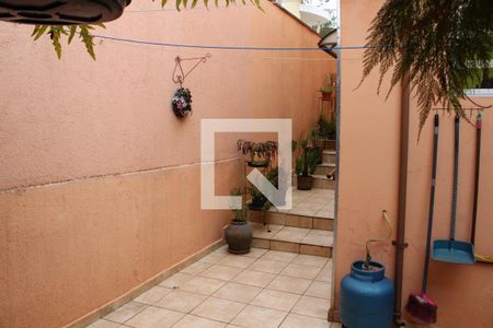 Casa à venda com 250m², 2 quartos e 2 vagasQuintal