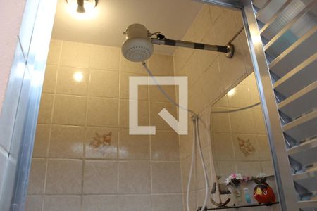 Casa à venda com 250m², 2 quartos e 2 vagasBanheiro de serviço