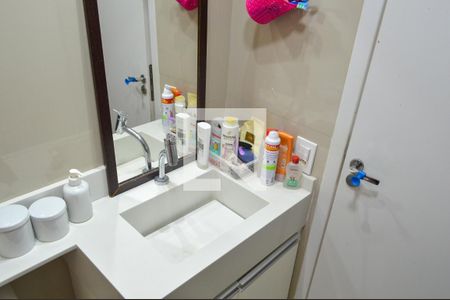 Apartamento à venda com 50m², 2 quartos e 1 vaga Apartamento à venda com 50m², 2 quartos e 1 vagaBanheiro