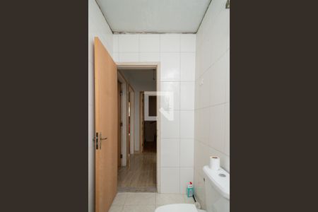 Casa à venda com 228m², 3 quartos e 5 vagas Casa à venda com 228m², 3 quartos e 5 vagasBanheiro Social - Casa 2