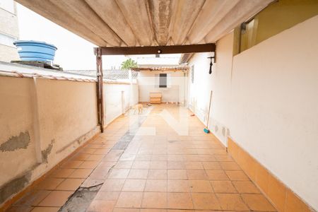 Casa à venda com 228m², 3 quartos e 5 vagas Casa à venda com 228m², 3 quartos e 5 vagasQuintal