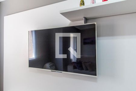 Sala de apartamento para alugar com 2 quartos, 74m² em Jardim Tupanci, Barueri