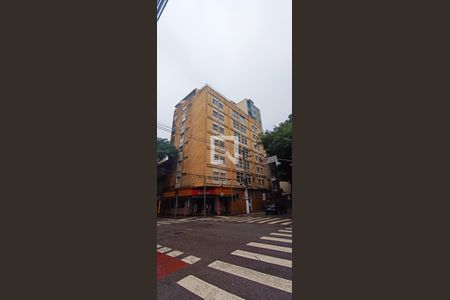 Apartamento para alugar com 150m², 3 quartos e sem vaga Apartamento para alugar com 150m², 3 quartos e sem vagaFachada