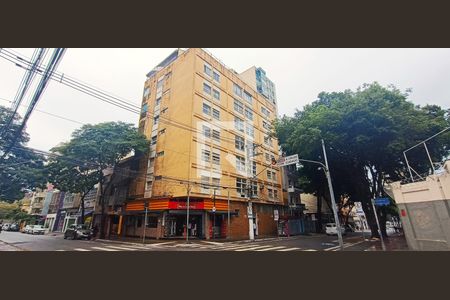 Apartamento para alugar com 150m², 3 quartos e sem vaga Apartamento para alugar com 150m², 3 quartos e sem vagaFachada