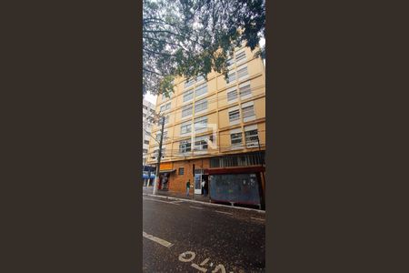Apartamento para alugar com 150m², 3 quartos e sem vaga Apartamento para alugar com 150m², 3 quartos e sem vagaFachada - Plaquinha