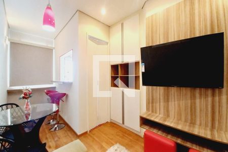 Sala de apartamento para alugar com 1 quarto, 50m² em Cambuí, Campinas