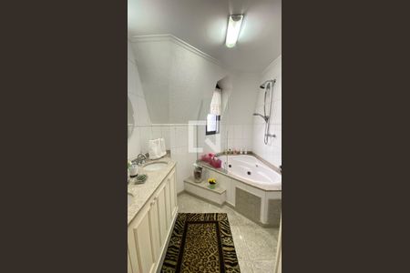 Apartamento à venda com 196m², 3 quartos e 3 vagasBanheiro Suíte 3