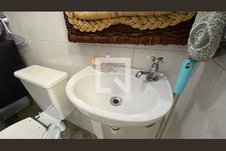 Apartamento à venda com 196m², 3 quartos e 3 vagasBanheiro - Área de Serviço