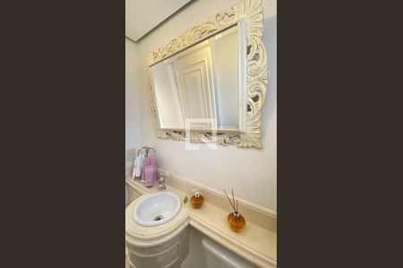 Apartamento à venda com 196m², 3 quartos e 3 vagasLavabo 