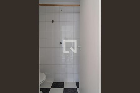 Apartamento à venda com 94m², 2 quartos e 2 vagasBanheiro de serviço