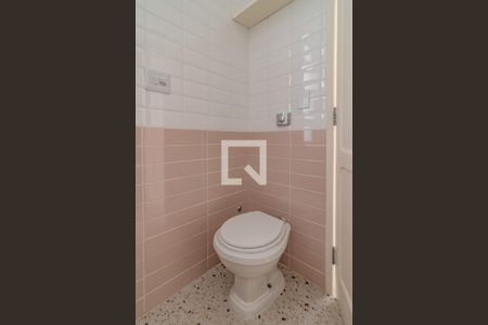 Apartamento à venda com 94m², 2 quartos e 2 vagasBanheiro da suíte