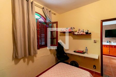 Casa à venda com 115m², 3 quartos e 2 vagasQuarto 3