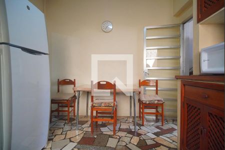 Apartamento à venda com 190m², 4 quartos e sem vagaCozinha