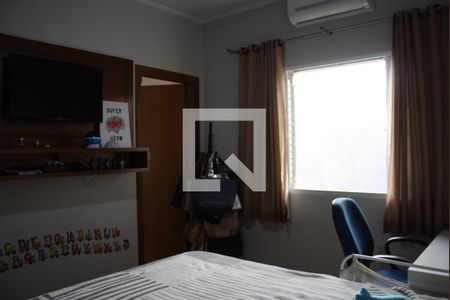 Casa à venda com 337m², 3 quartos e 5 vagasDormitório suíte 3