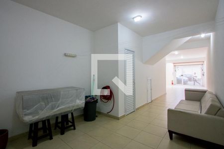 Casa à venda com 143m², 2 quartos e 3 vagas Casa à venda com 143m², 2 quartos e 3 vagasGaragem