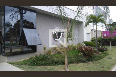 Apartamento para alugar com 42m², 2 quartos e 1 vagaFachada e portaria