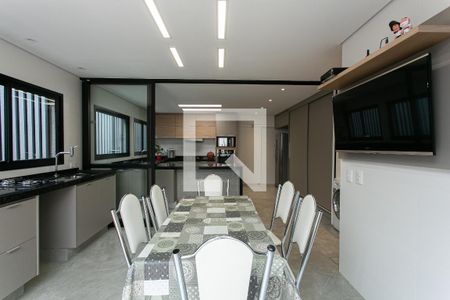 Casa à venda com 320m², 5 quartos e 5 vagasEspaço Gourmet