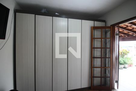 Quarto 1 de casa para alugar com 3 quartos, 157m² em Jardim Cristal, São Paulo