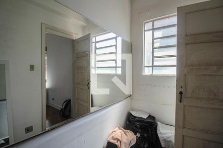 Casa à venda com 300m², 5 quartos e 4 vagas Casa à venda com 300m², 5 quartos e 4 vagasCloset da suíte 1