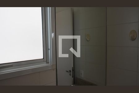 Apartamento para alugar com 73m², 2 quartos e 2 vagasBanheiro Social 