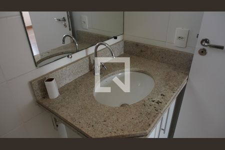 Apartamento para alugar com 73m², 2 quartos e 2 vagasBanheiro Social 