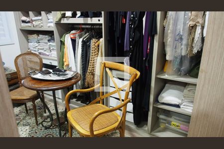 Apartamento à venda com 79m², 3 quartos e 1 vagaQuarto 3 Closet