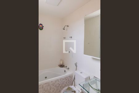 Apartamento à venda com 160m², 3 quartos e 1 vaga Apartamento à venda com 160m², 3 quartos e 1 vagaCobertura - Banheiro