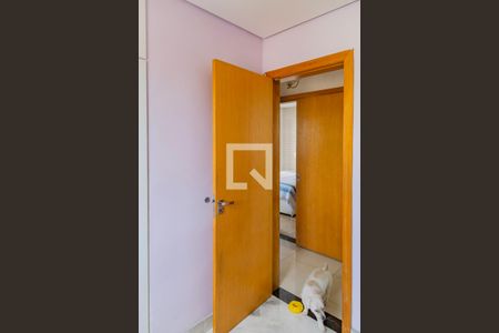 Apartamento à venda com 160m², 3 quartos e 1 vaga Apartamento à venda com 160m², 3 quartos e 1 vagaQuarto 2