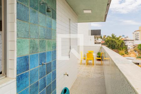 Apartamento à venda com 160m², 3 quartos e 1 vaga Apartamento à venda com 160m², 3 quartos e 1 vagaCobertura Externa