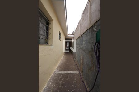 Casa à venda com 200m², 3 quartos e 2 vagas Casa à venda com 200m², 3 quartos e 2 vagasEntrada