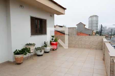 Casa à venda com 215m², 3 quartos e 3 vagasVaranda