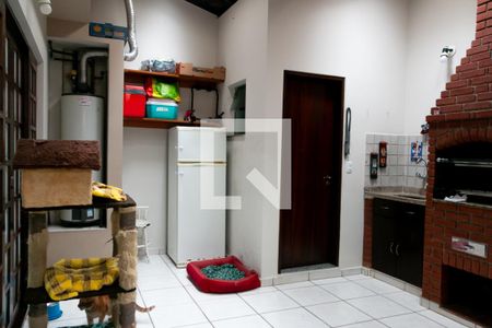 Casa à venda com 215m², 3 quartos e 3 vagasQuintal