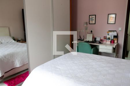 Casa à venda com 215m², 3 quartos e 3 vagasQuarto 2 