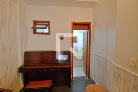 Sala de casa de condomínio à venda com 3 quartos, 170m² em Vila Suzana, São Paulo