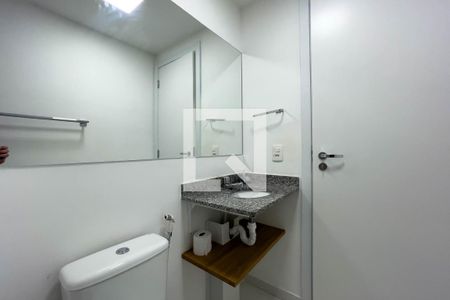 Studio à venda com 25m², 1 quarto e sem vaga Studio à venda com 25m², 1 quarto e sem vagaBanheiro