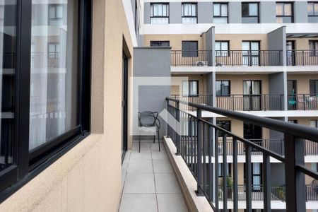 Studio à venda com 25m², 1 quarto e sem vaga Studio à venda com 25m², 1 quarto e sem vagaVaranda