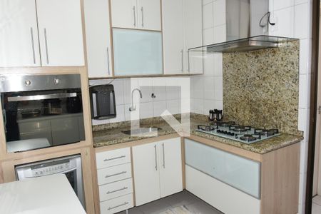 Apartamento à venda com 85m², 3 quartos e 2 vagasCozinha