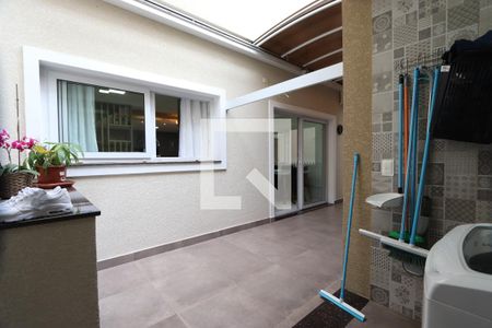 Casa à venda com 150m², 3 quartos e 4 vagas Casa à venda com 150m², 3 quartos e 4 vagasÁrea de Serviço