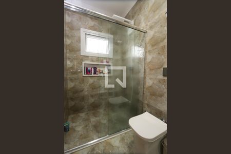 Casa à venda com 150m², 3 quartos e 4 vagas Casa à venda com 150m², 3 quartos e 4 vagasBanheiro