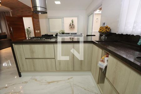 Casa à venda com 150m², 3 quartos e 4 vagas Casa à venda com 150m², 3 quartos e 4 vagasCozinha
