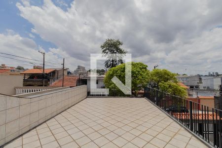Casa à venda com 500m², 2 quartos e 6 vagas Casa à venda com 500m², 2 quartos e 6 vagasVaranda