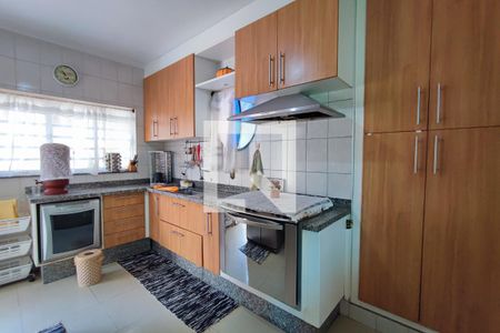 Casa à venda com 169m², 4 quartos e 2 vagasCozinha