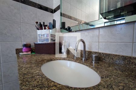 Casa à venda com 169m², 4 quartos e 2 vagasBanheiro Suíte