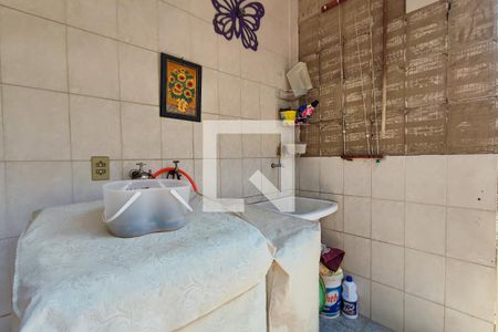 Casa à venda com 169m², 4 quartos e 2 vagasÁrea de Serviço