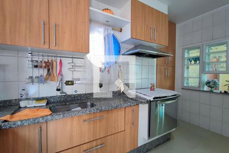 Casa à venda com 169m², 4 quartos e 2 vagasCozinha