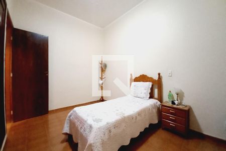 Casa à venda com 185m², 3 quartos e 4 vagasQuarto 2