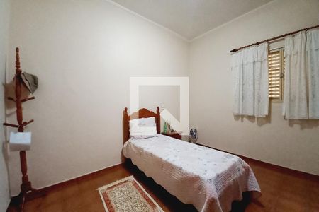 Casa à venda com 185m², 3 quartos e 4 vagasQuarto 2