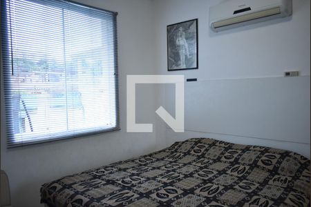 Quarto 1 de casa para alugar com 4 quartos, 300m² em Campo Grande, Rio de Janeiro